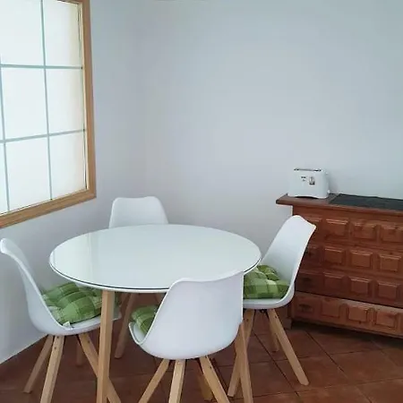 Amplio Y Tranquilo Con Vistas Lägenhet Los Realejos